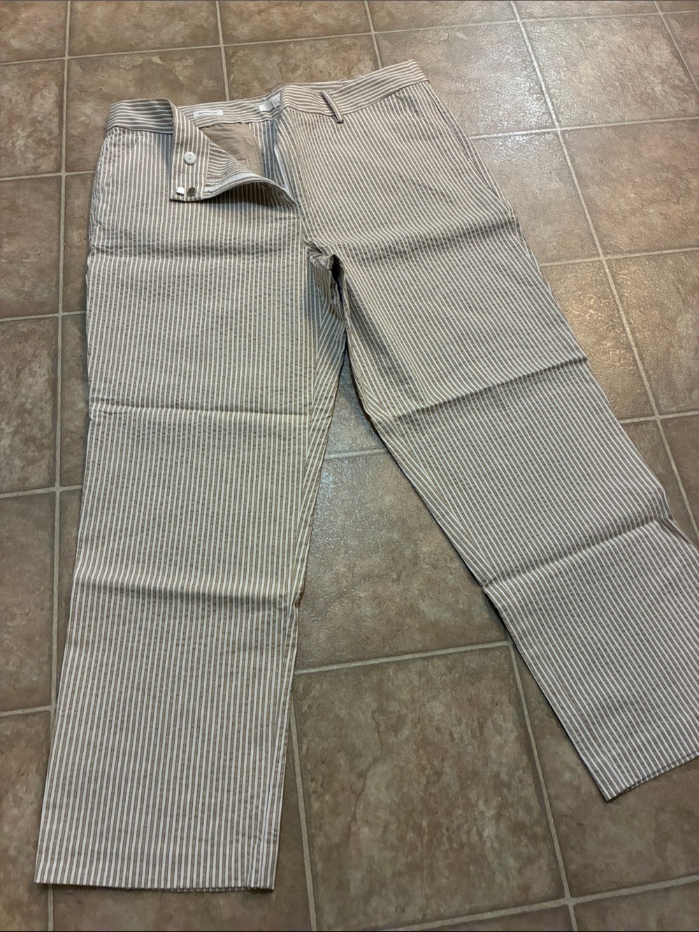 LOFT Women's Beige and White Pinstripe The Riviera Slim lightweight